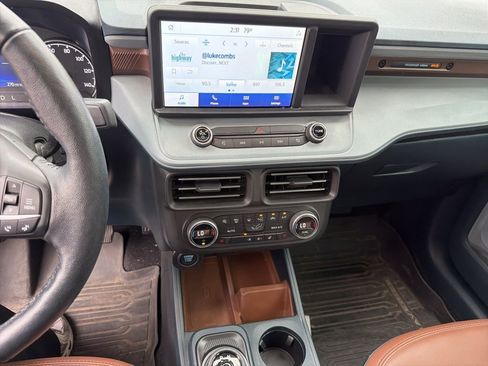 Used 2022 Ford Maverick Lariat w/ Lariat Luxury Package image 14