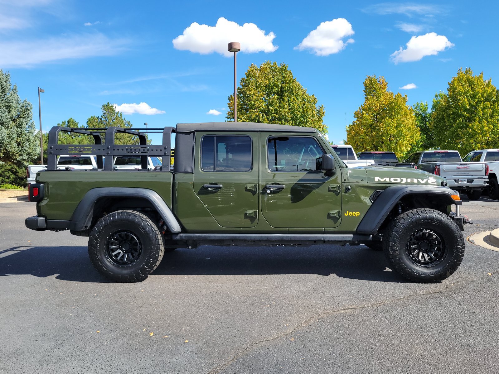 Used 2021 Jeep Gladiator Mojave AWD/4WD image 2