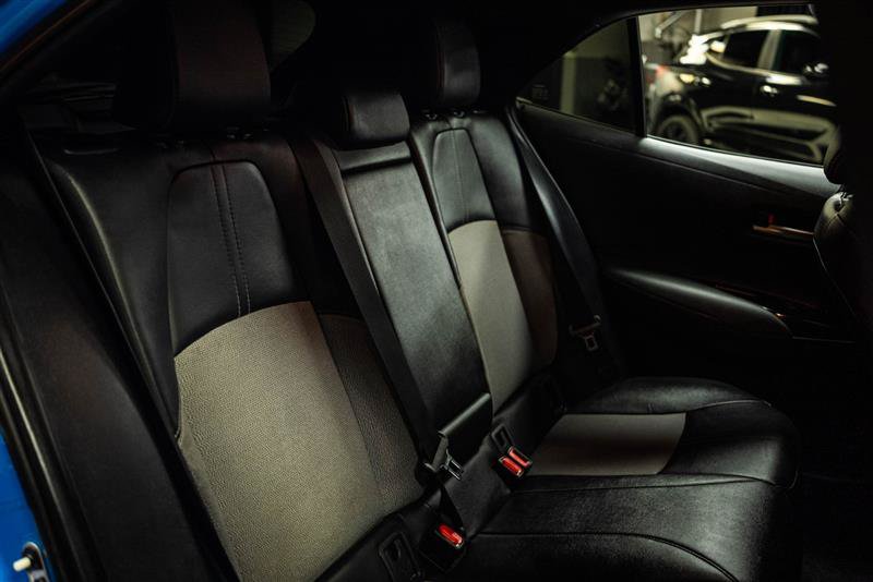 Used 2019 Toyota Corolla XSE FWD image 10