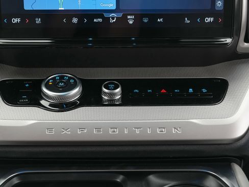 New 2026 Ford Expedition Max Active image 16