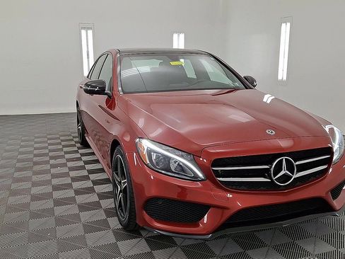 Used 2018 Mercedes-Benz C 300 4MATIC Sedan image 7