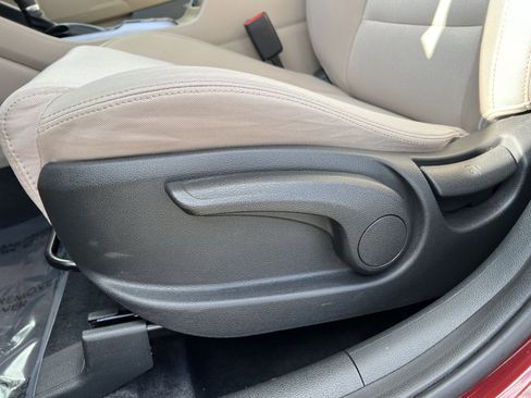 Used 2018 Hyundai Tucson SE image 14