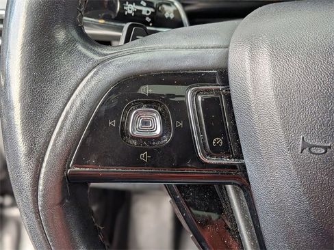 Used 2022 Lincoln Corsair FWD w/ Premium Package image 16