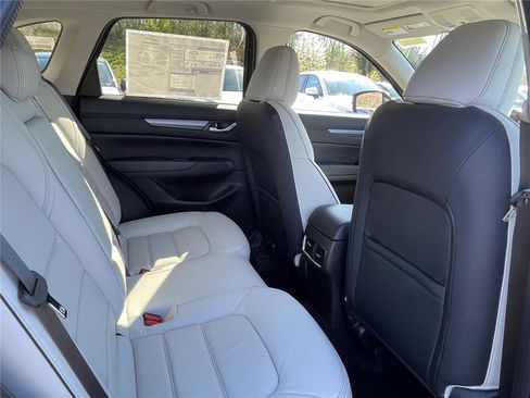 New 2025 MAZDA CX-5 AWD 2.5 S w/ Preferred Package image 25