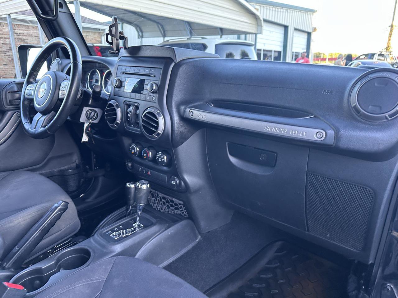 Used 2015 Jeep Wrangler Unlimited Sport w/ Quick Order Package 24S AWD/4WD image 24