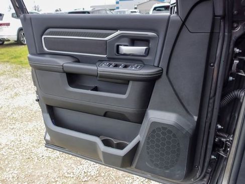 New 2026 RAM 2500 Big Horn AWD/4WD image 22