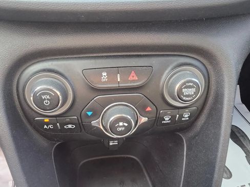 Used 2014 Dodge Dart SXT FWD image 14