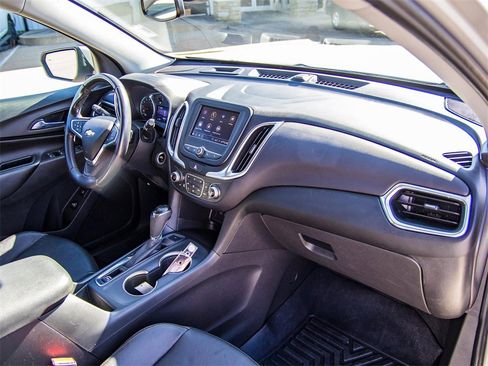 Used 2021 Chevrolet Equinox LT image 15