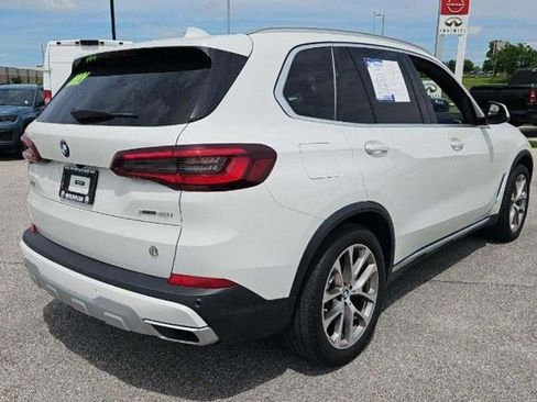 Used 2021 BMW X5 xDrive40i w/ Convenience Package AWD/4WD image 2