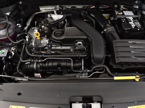 New 2026 Volkswagen Taos SE image 27