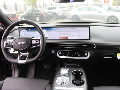 New 2026 Genesis GV60 RWD image 20