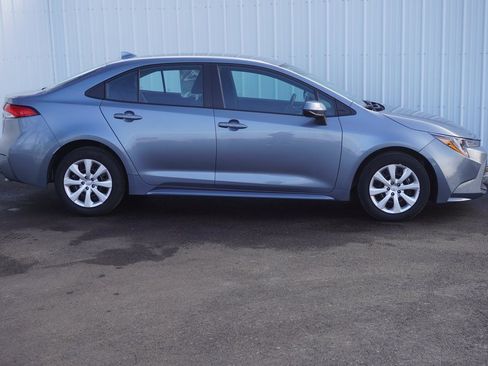 Used 2024 Toyota Corolla LE image 2