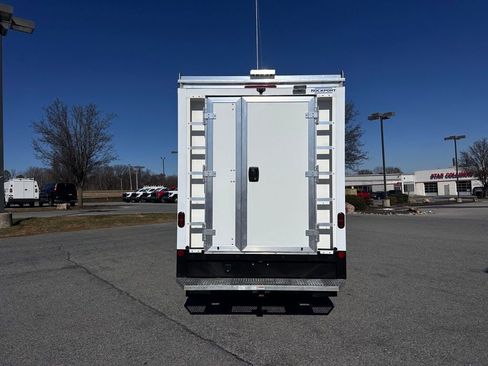 New 2026 GMC Savana 3500 w/ Power Convenience Package RWD image 9