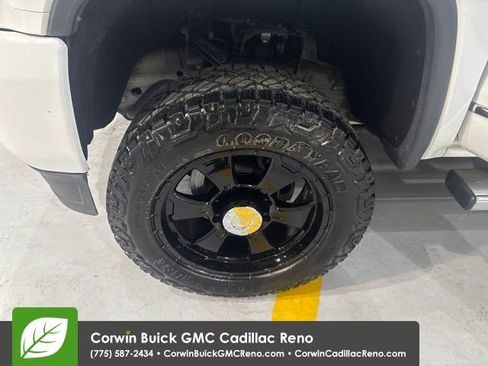 Used 2015 GMC Sierra 2500 Denali AWD/4WD image 28
