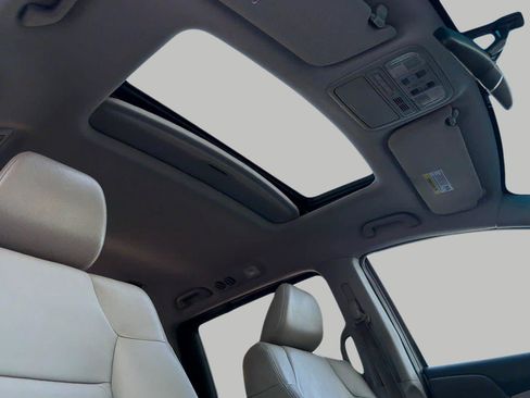 Used 2012 Honda Odyssey EX-L image 20
