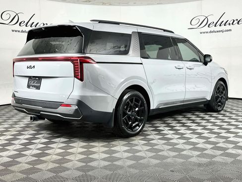 Used 2025 Kia Carnival SX Prestige FWD image 6
