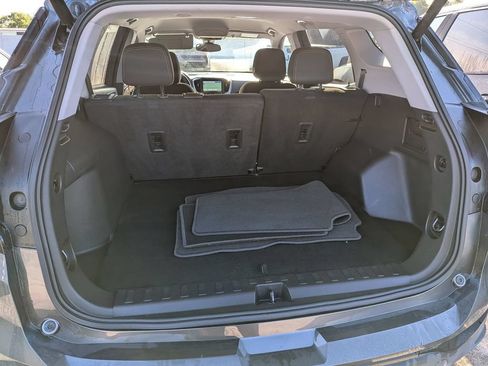 Used 2021 GMC Terrain SLE w/ Driver Convenience Package FWD image 24