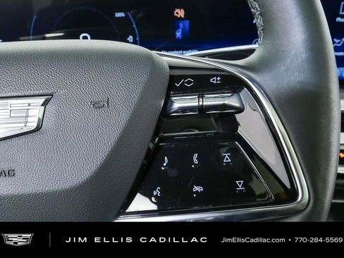 Used 2024 Cadillac Lyriq Luxury AWD/4WD image 11