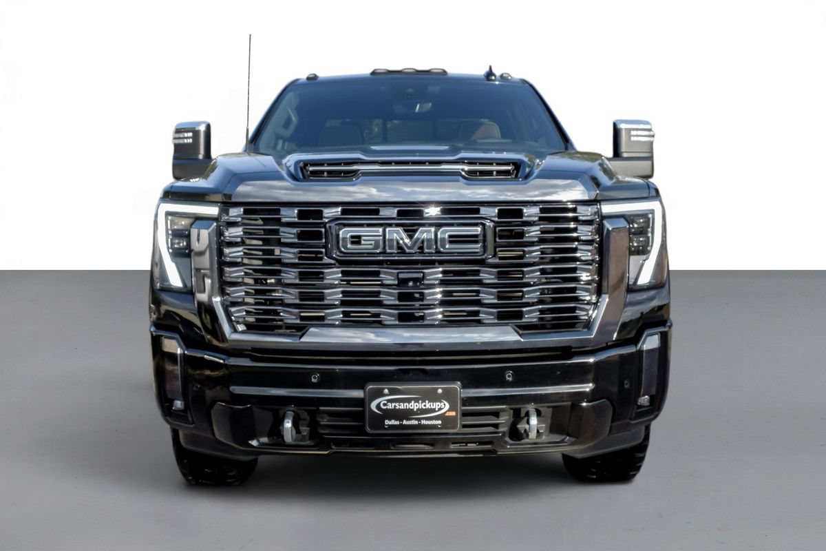 Used 2024 GMC Sierra 2500 Denali Ultimate AWD/4WD image 3