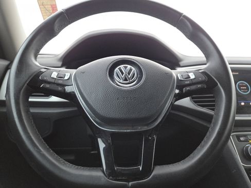 Used 2019 Volkswagen Atlas SE image 25