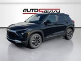 Used 2025 Chevrolet TrailBlazer LT image 3