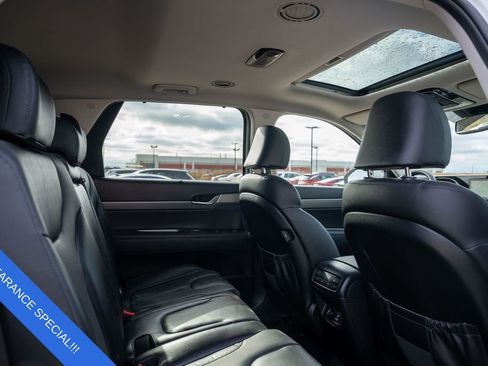 Certified 2022 Hyundai Palisade SEL w/ 8P Bench Seat Package image 14