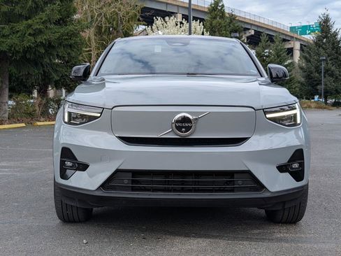 Used 2024 Volvo C40 P8 Recharge Ultimate w/ Protection Package Premier image 2