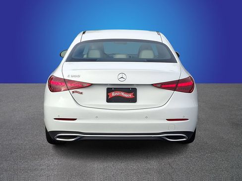 Used 2025 Mercedes-Benz C 300 Sedan image 5