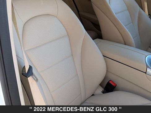 Used 2022 Mercedes-Benz GLC 300 4MATIC image 37