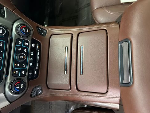 Used 2015 Chevrolet Tahoe LTZ RWD image 31