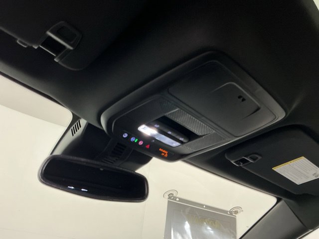 Used 2025 GMC Acadia AT4 w/ Luxury Package AWD/4WD image 24