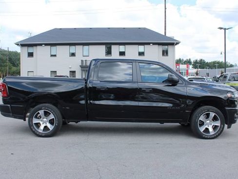 Used 2026 RAM 1500 Express AWD/4WD image 6