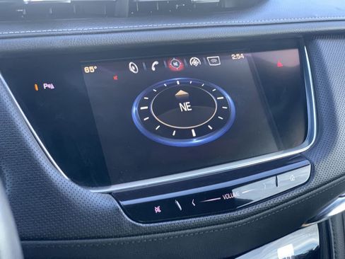 Certified 2017 Cadillac XT5 Base image 11