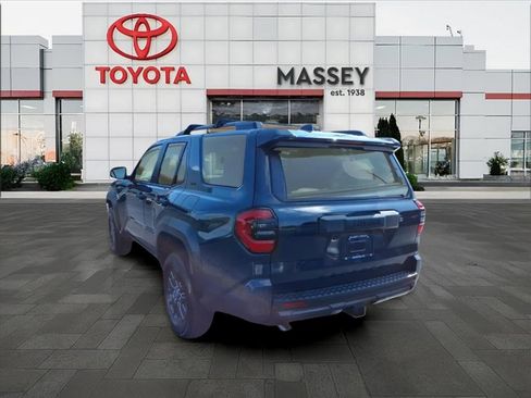 Used 2025 Toyota 4Runner SR5 image 5