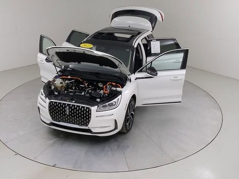Used 2023 Lincoln Corsair Grand Touring w/ Equipment Group 301A AWD/4WD image 42