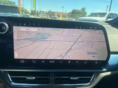 New 2026 Chevrolet Equinox EV LT image 23