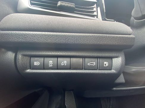 Used 2025 Toyota Camry LE FWD image 18