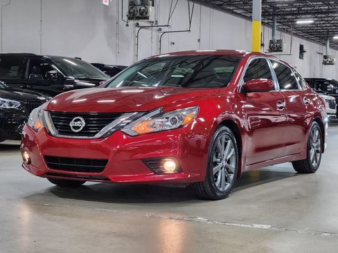 Used 2018 Nissan Altima 2.5 SR w/ SR Special Edition image 5