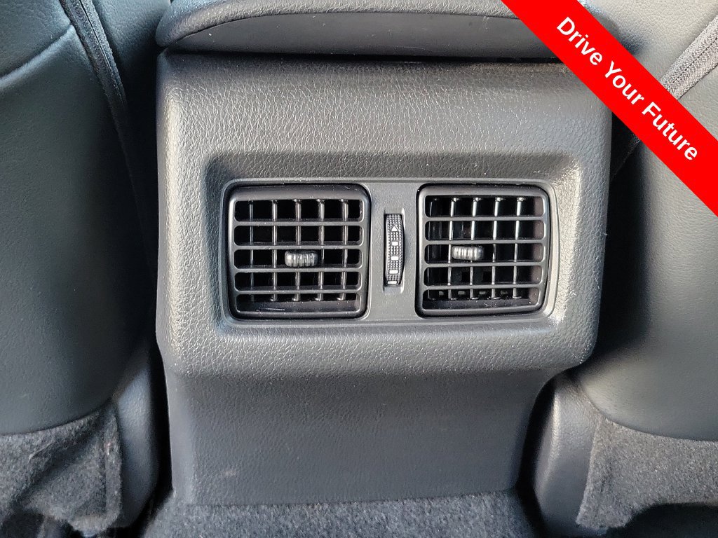 Used 2022 Toyota Camry XSE FWD image 25