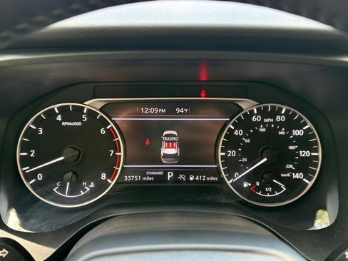 Used 2025 Nissan Rogue SV FWD image 41