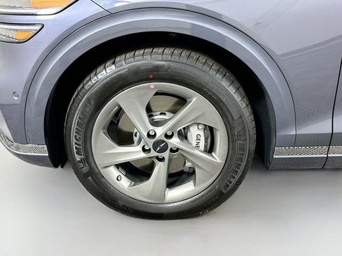 New 2026 Genesis GV70 2.5T Advanced AWD/4WD image 23