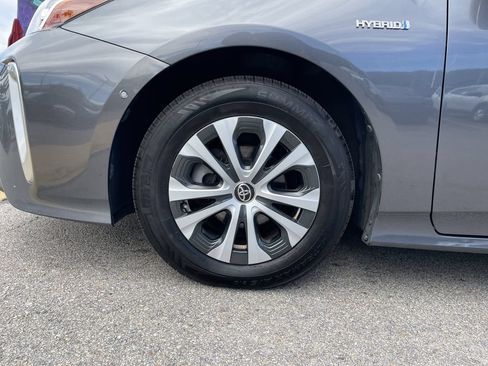 Certified 2019 Toyota Prius XLE AWD/4WD image 9