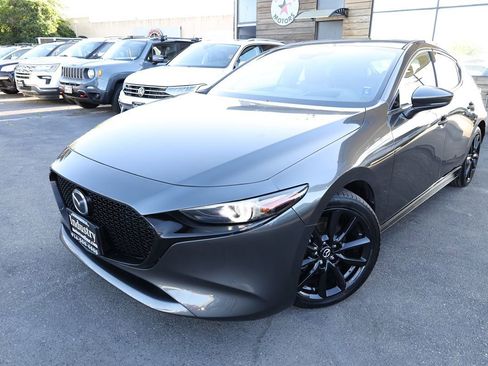 Used 2020 MAZDA MAZDA3 AWD Hatchback w/ Premium Pkg image 3