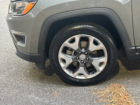 Used 2021 Jeep Compass Limited image 11