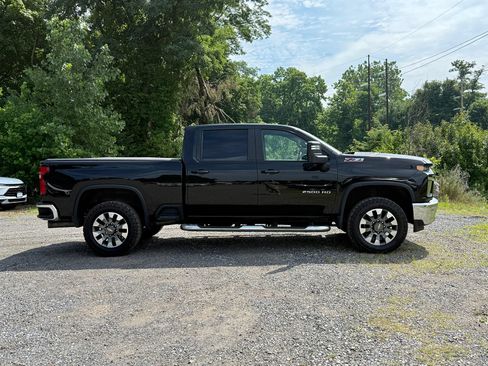Used 2022 Chevrolet Silverado 2500 LT w/ Convenience Package AWD/4WD image 7