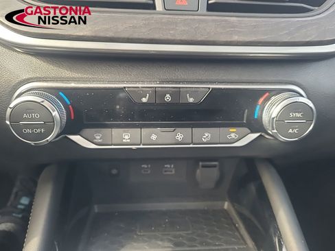 Used 2024 Nissan Altima 2.5 SL image 34