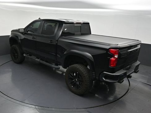 Used 2020 Chevrolet Silverado 1500 LT Trail Boss AWD/4WD image 17