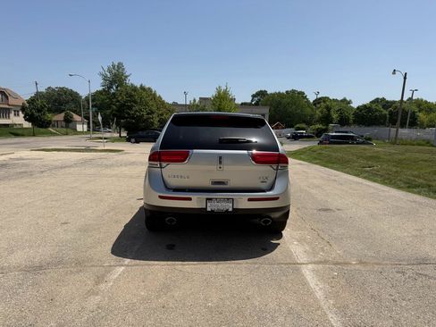 Used 2012 Lincoln MKX AWD image 6