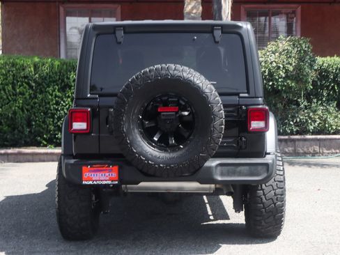 Used 2023 Jeep Wrangler Unlimited Sport AWD/4WD image 7