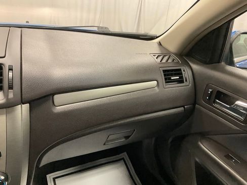 Used 2011 Ford Fusion SE image 23